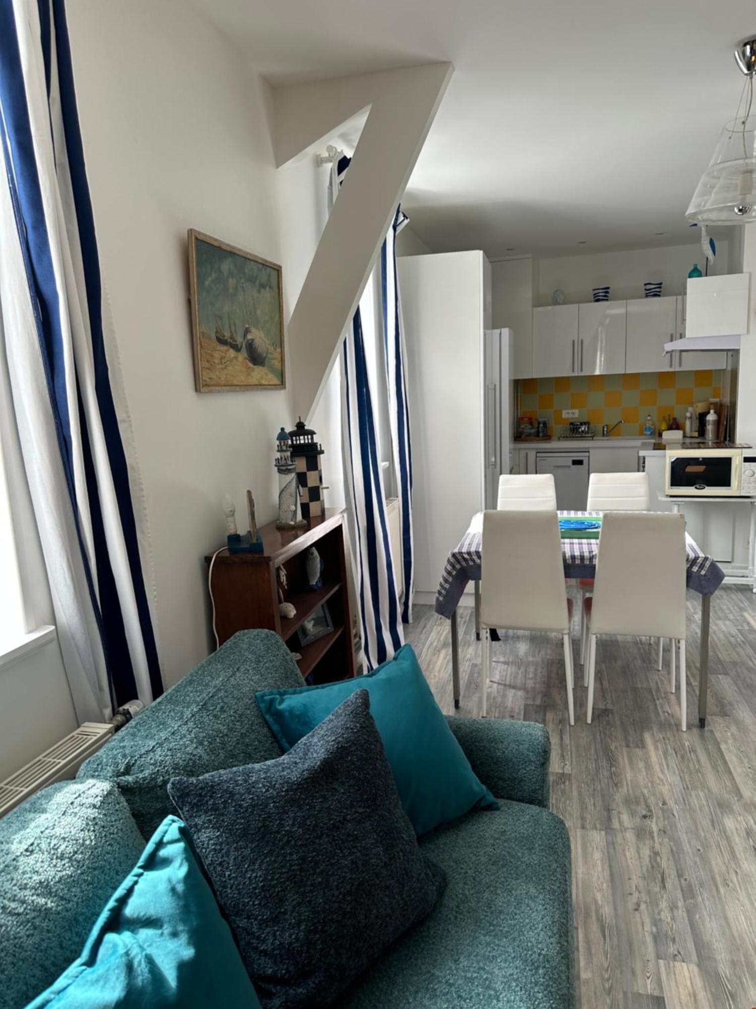 Gite Du Moulin - Appartement Plein Centre Ville - Spacieux 2P - 1Er Etage Maison De Pecheur A 100M De La Plage Le Crotoy Bagian luar foto